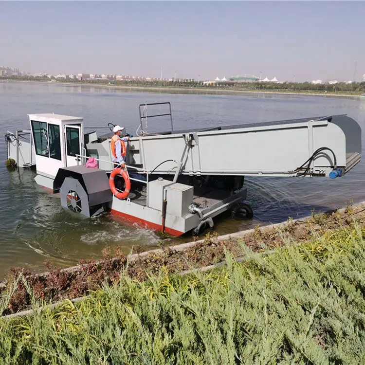 High-Efficiency Aquatic Weed and Garbage Salvage Ships